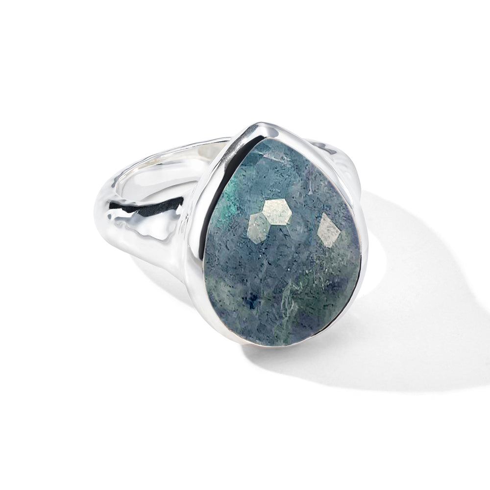 Medium Teardrop Ring
