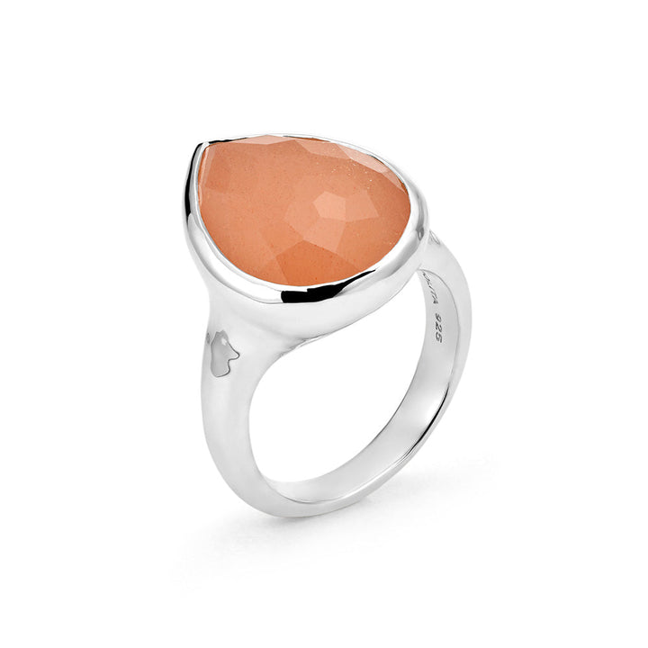 Medium Teardrop Ring